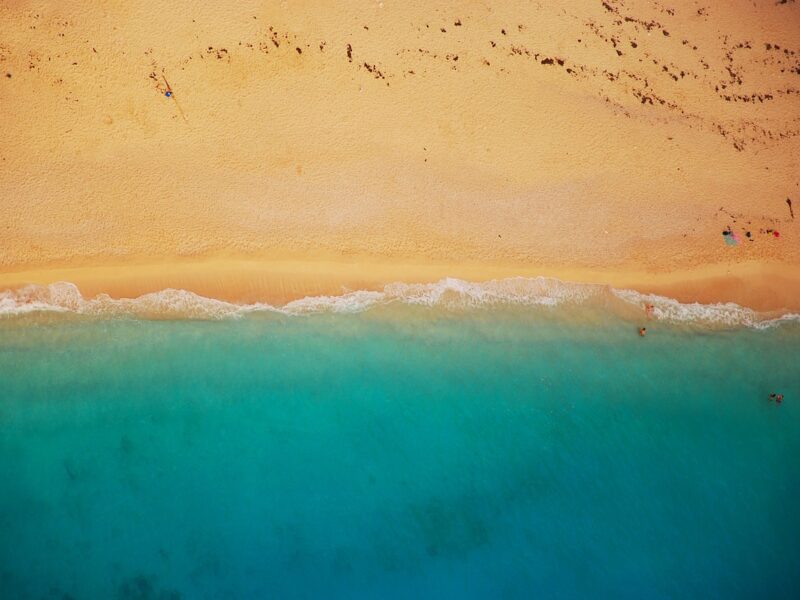 beach, shoreline, aerial view-832346.jpg